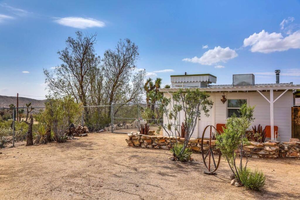 Jt Cottage Yucca Valley Exterior foto