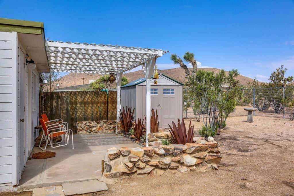 Jt Cottage Yucca Valley Exterior foto